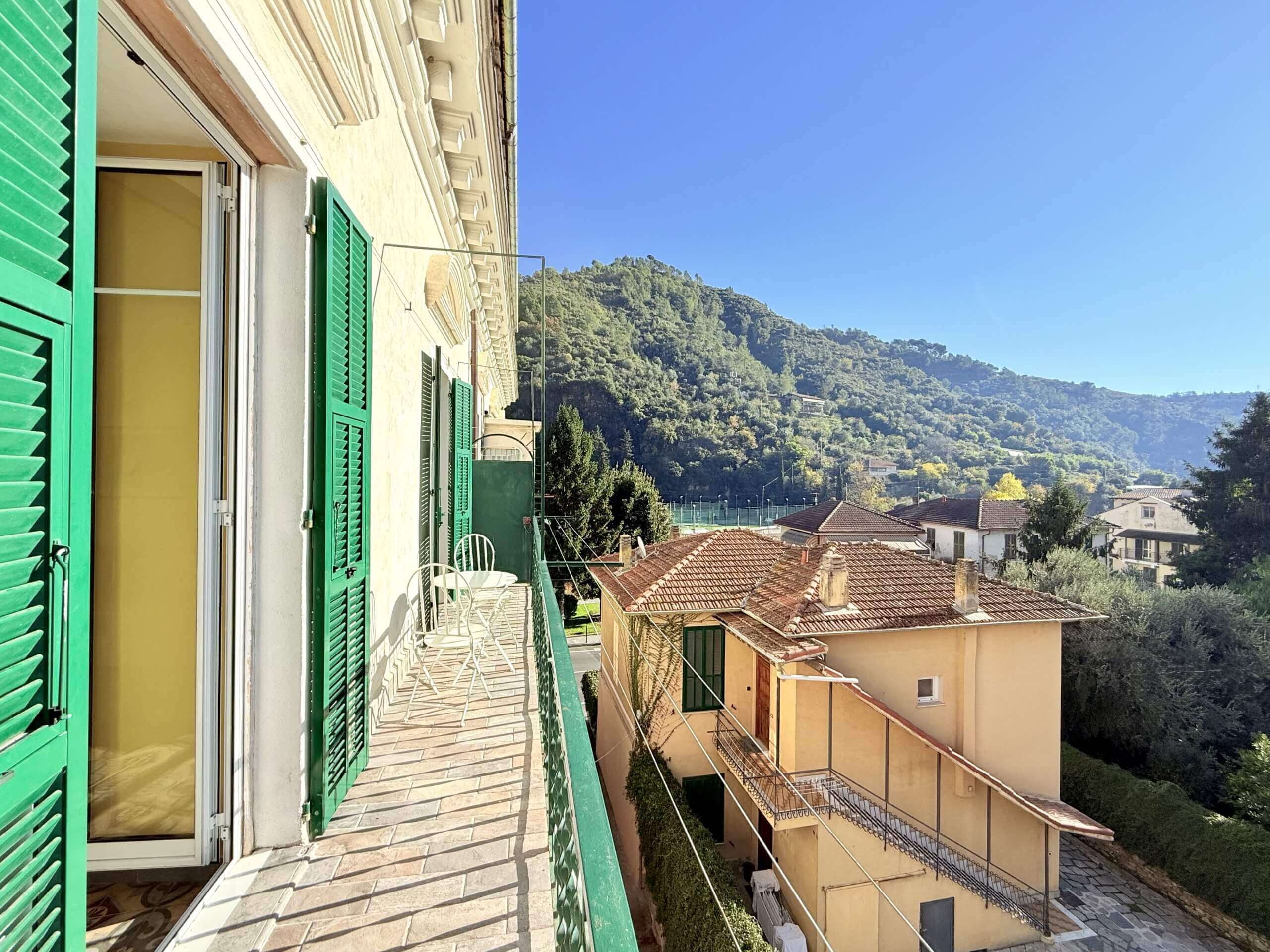 DA_1054_DA_TERRA-ITALIA-IMMOBILIEN_REAL-ESTATE_DOLCEACQUA_VILLAGE-FLAT_FOR-SALE_03-scaled