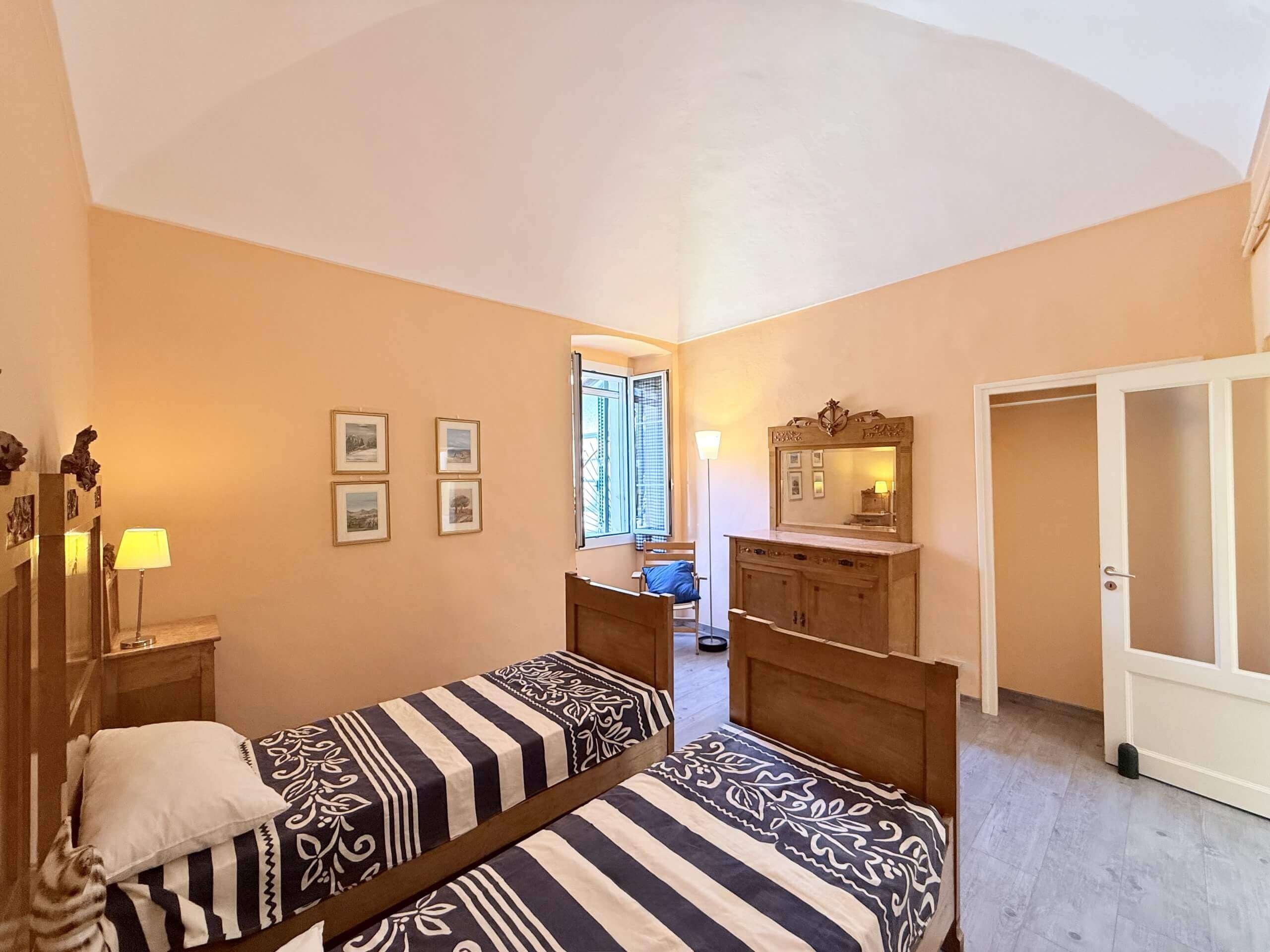 DA_1054_DA_TERRA-ITALIA-IMMOBILIEN_REAL-ESTATE_DOLCEACQUA_VILLAGE-FLAT_FOR-SALE_06-scaled