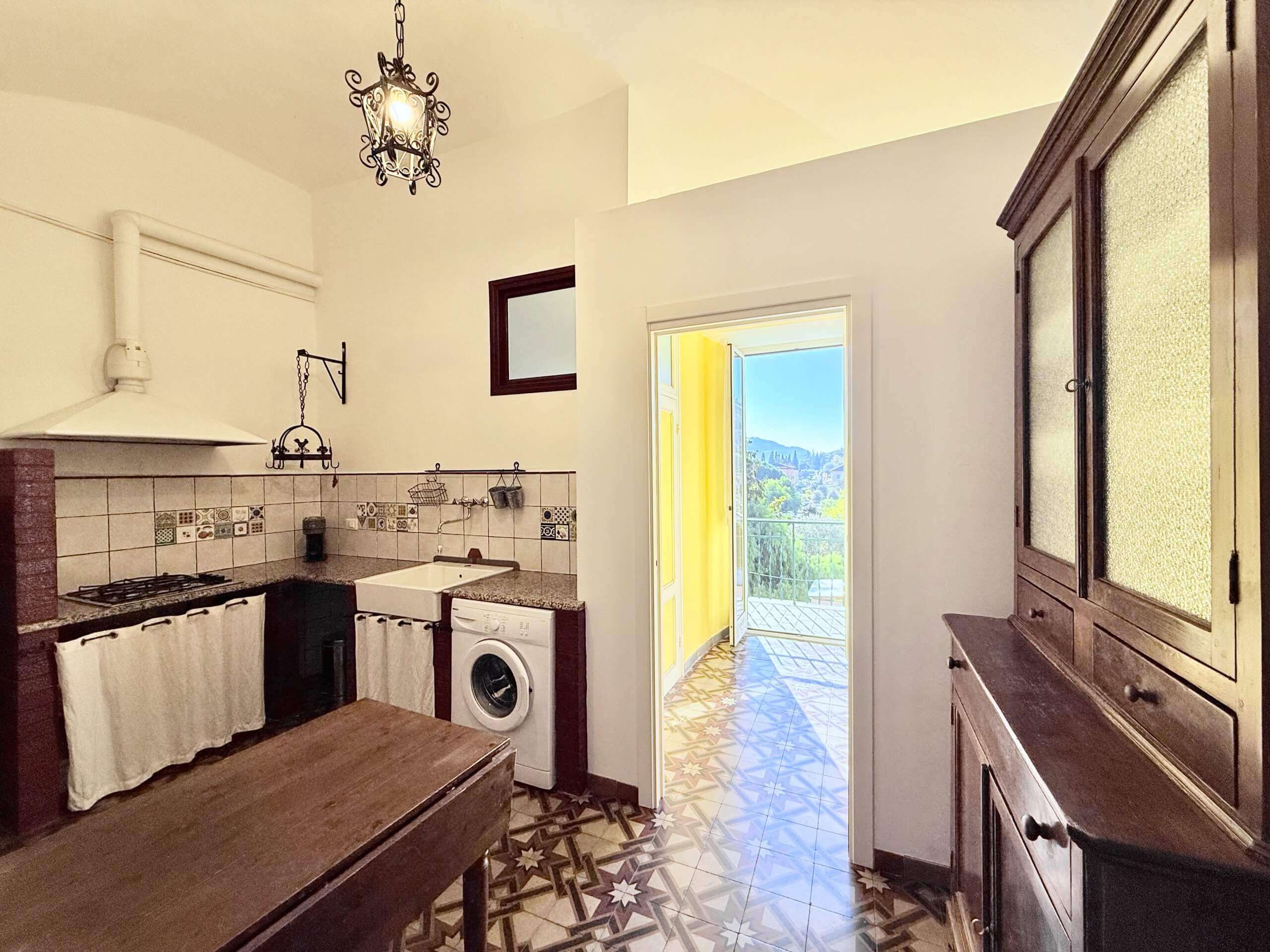 DA_1054_DA_TERRA-ITALIA-IMMOBILIEN_REAL-ESTATE_DOLCEACQUA_VILLAGE-FLAT_FOR-SALE_09-scaled
