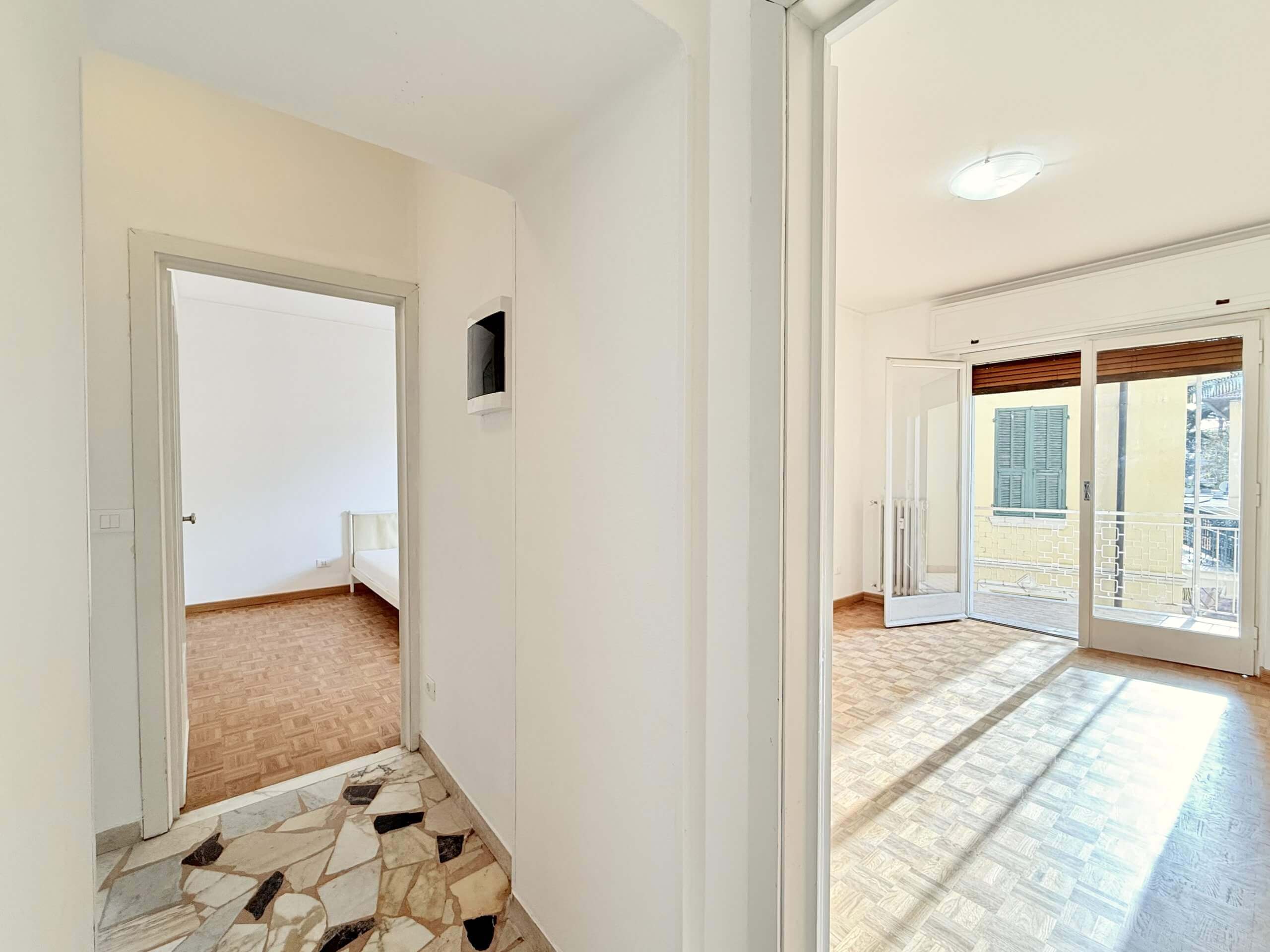 SR_1055_TERRA_ITALIA_IMMOBILIEN_REAL-ESTATE_SANREMO_APARTMENT_FOR-SALE_03-scaled