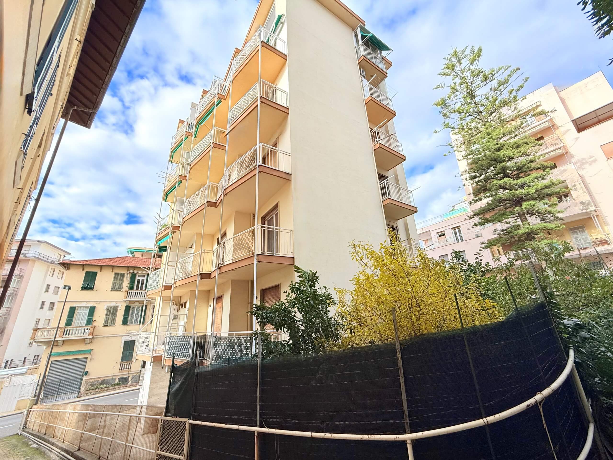SR_1055_TERRA_ITALIA_IMMOBILIEN_REAL-ESTATE_SANREMO_APARTMENT_FOR-SALE_14-scaled