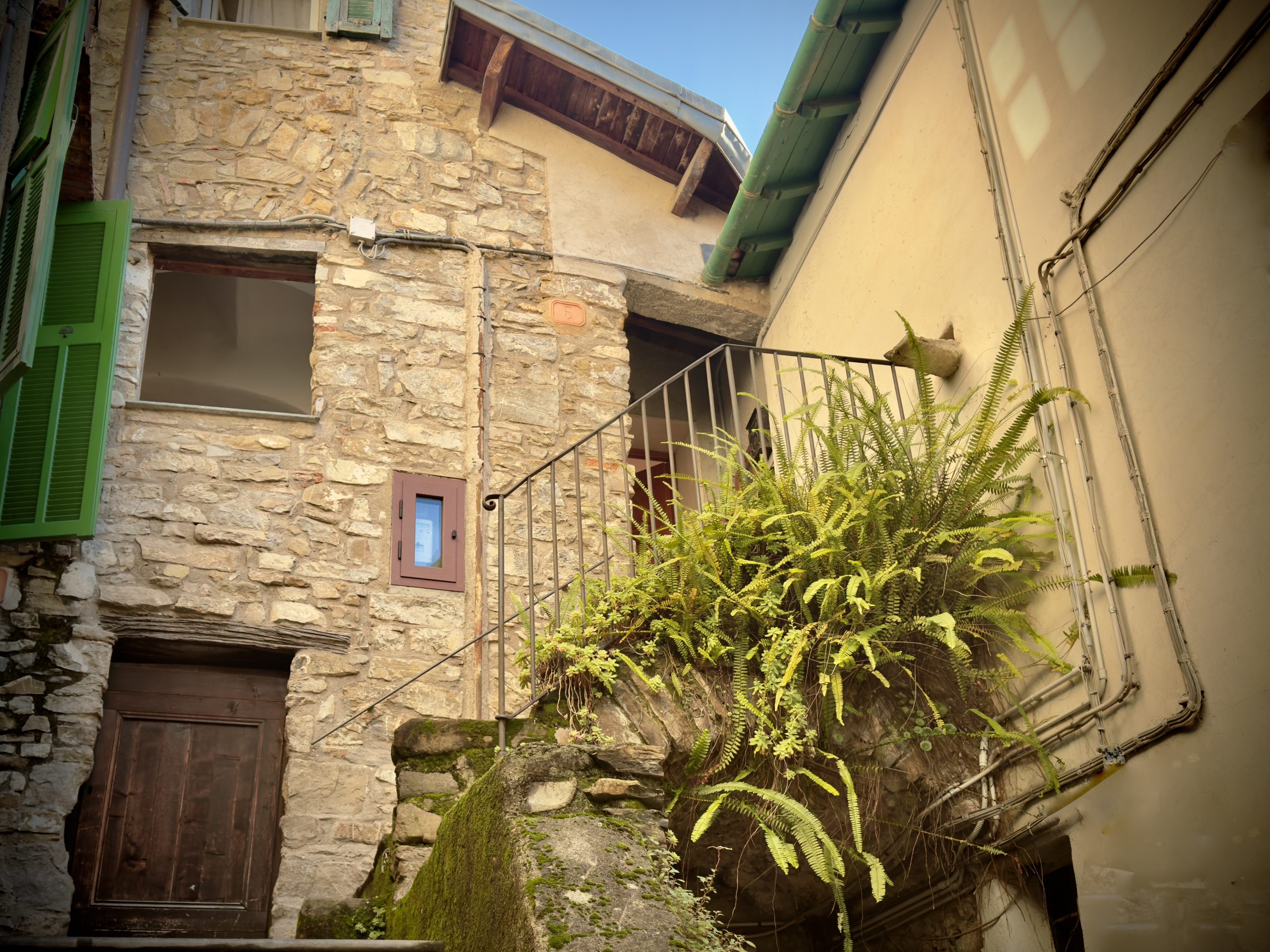 AP-992-9-Entrata-scaled