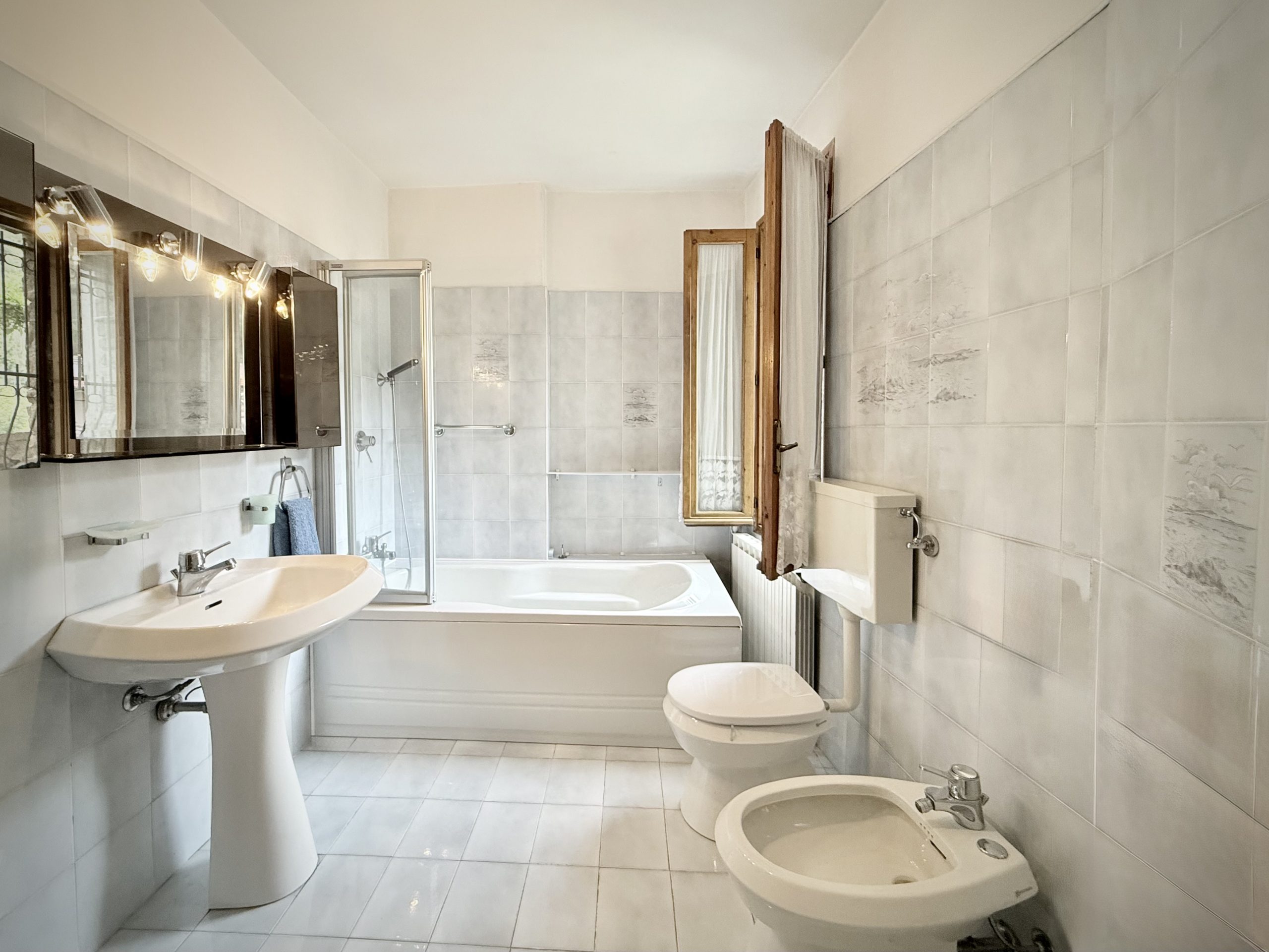 AP_1017_TERRA-ITALIA-IMMOBILIEN_LIGURIEN_APRICALE_VILLAGE-FLAT_FOR_SALE_06-scaled