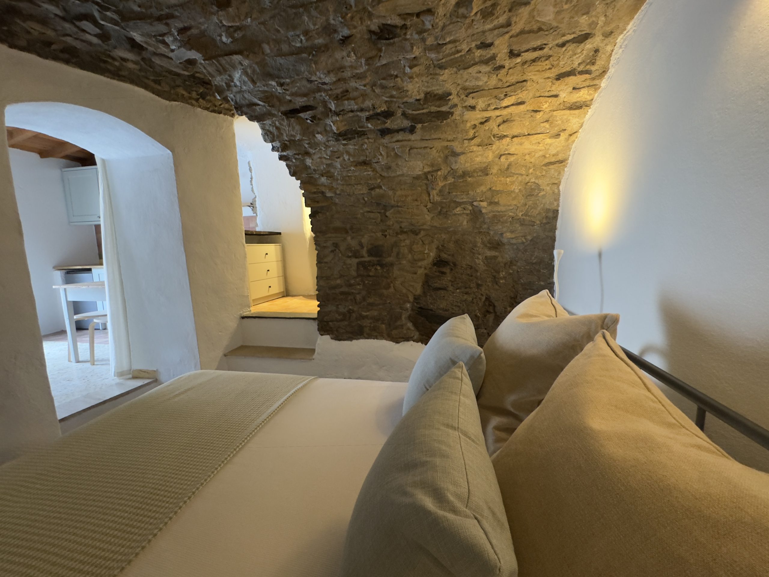 AP_1026_TERRA-ITALIA-IMMOBILIEN_LIGURIEN_APRICALE_VILLAGE-FLAT_FOR_SALE_06-scaled (1)