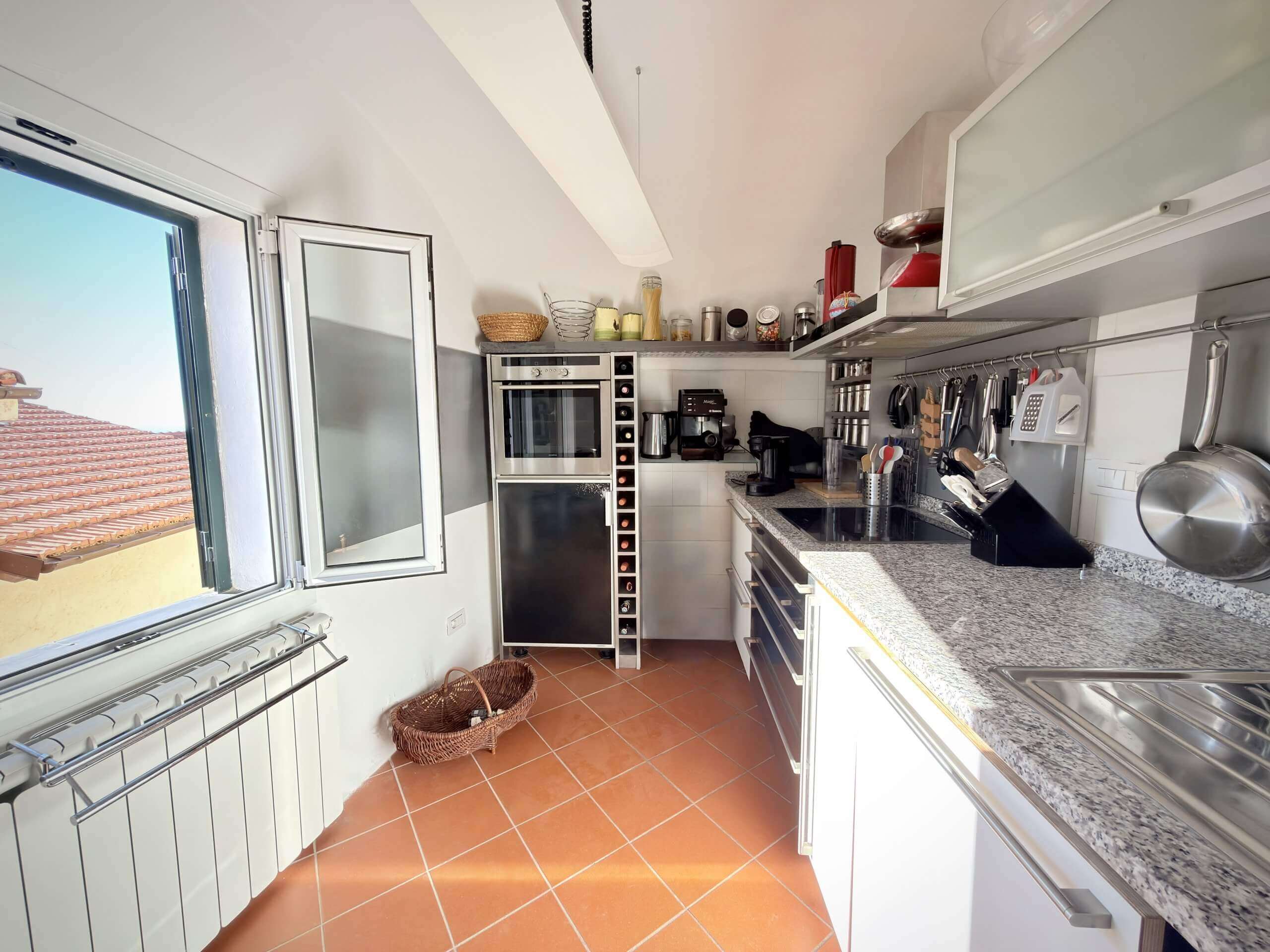 AT_1051_TERRA_ITALIA_IMMOBILIEN_REAL-ESTATE_FOR-SALE_VILLAGE-HOUSE_VALLE-ARGENTINA_POMPEIANA_05-scaled