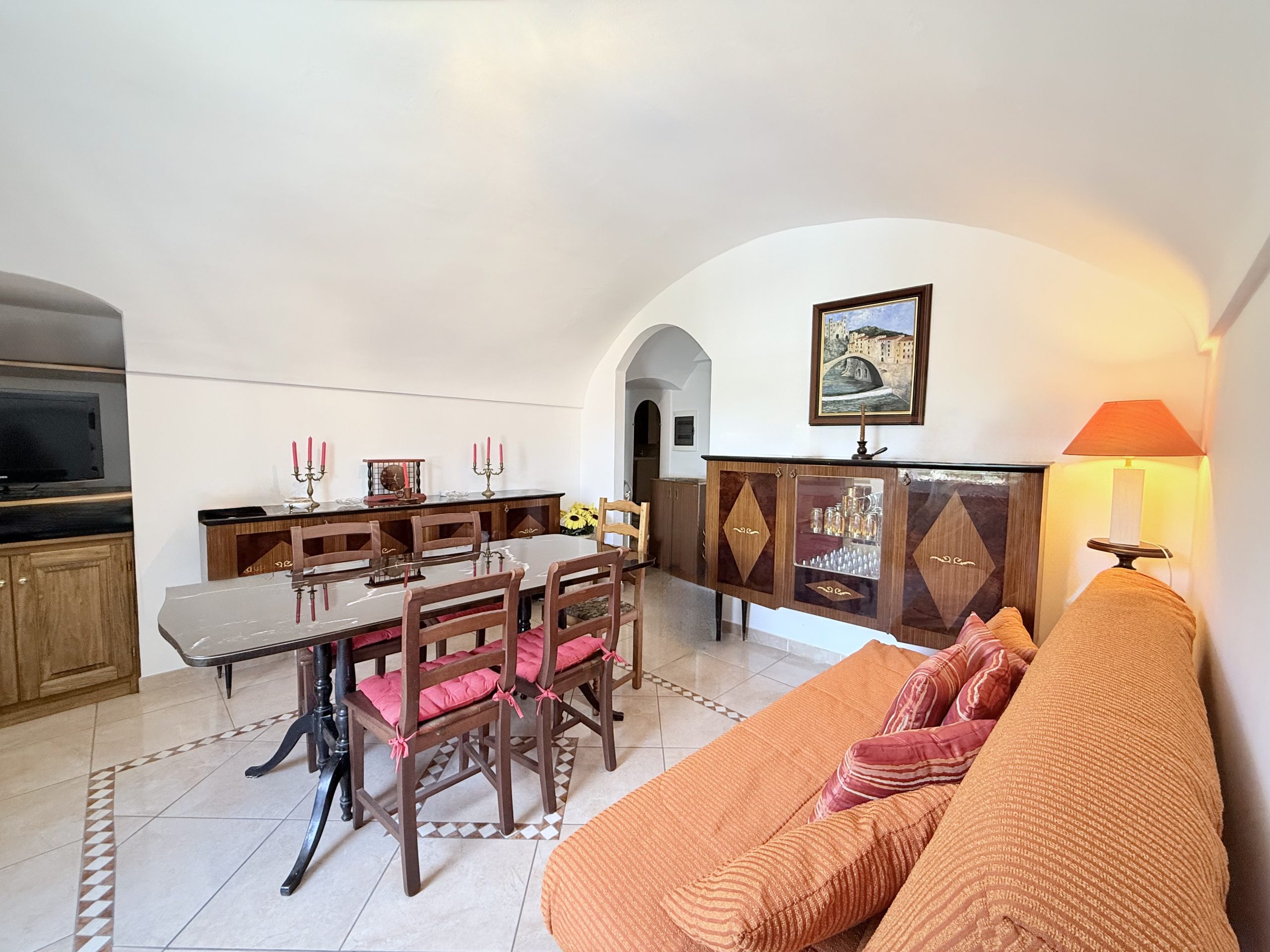 DA_1022_05_TERRA-ITALIA-IMMOBILIEN_REAL-ESTATE_DOLCEACQUA_VILLAGE-FLAT_FOR-SALE-scaled