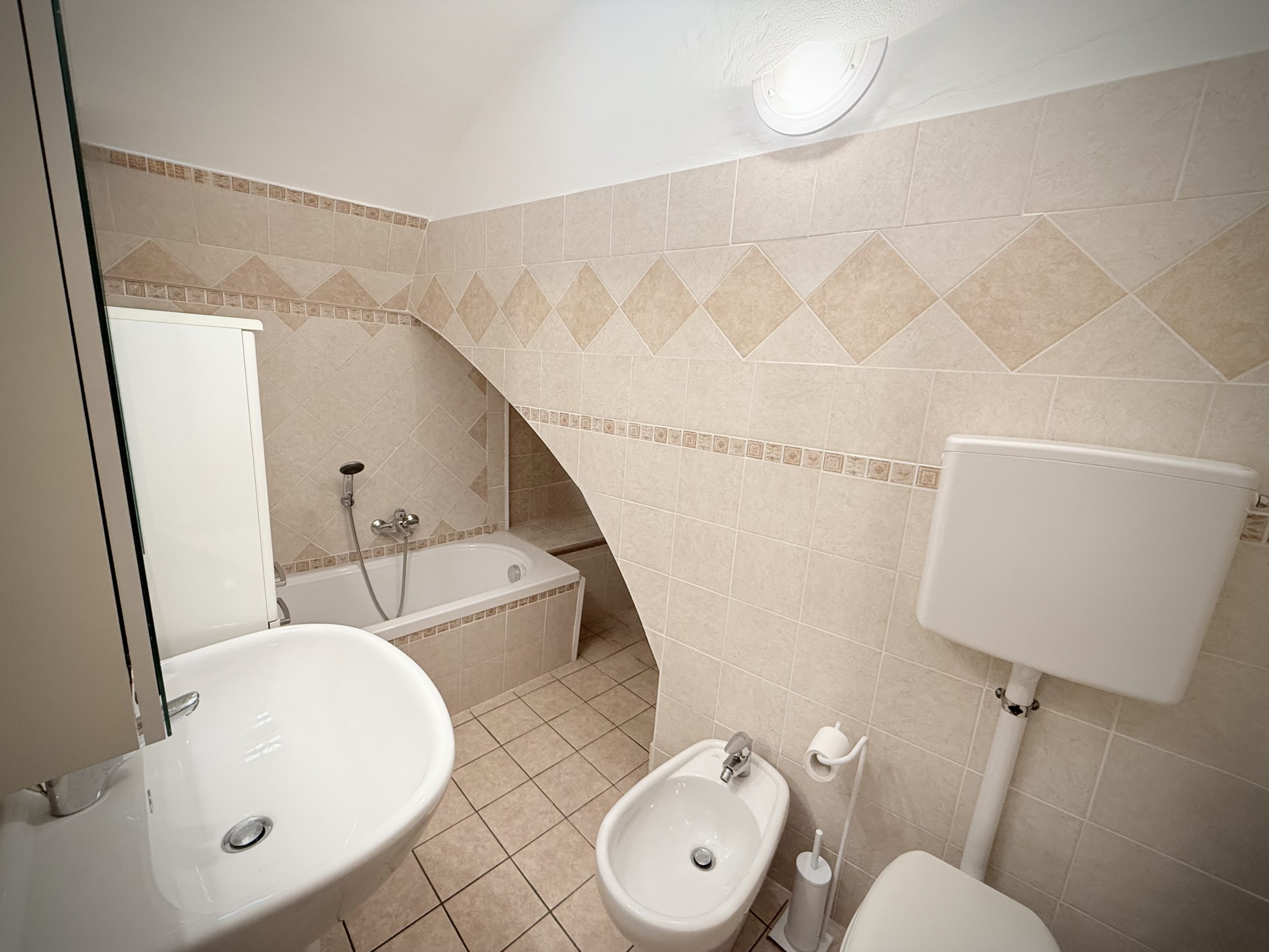 DA_1022_10_TERRA-ITALIA-IMMOBILIEN_REAL-ESTATE_DOLCEACQUA_VILLAGE-FLAT_FOR-SALE-scaled