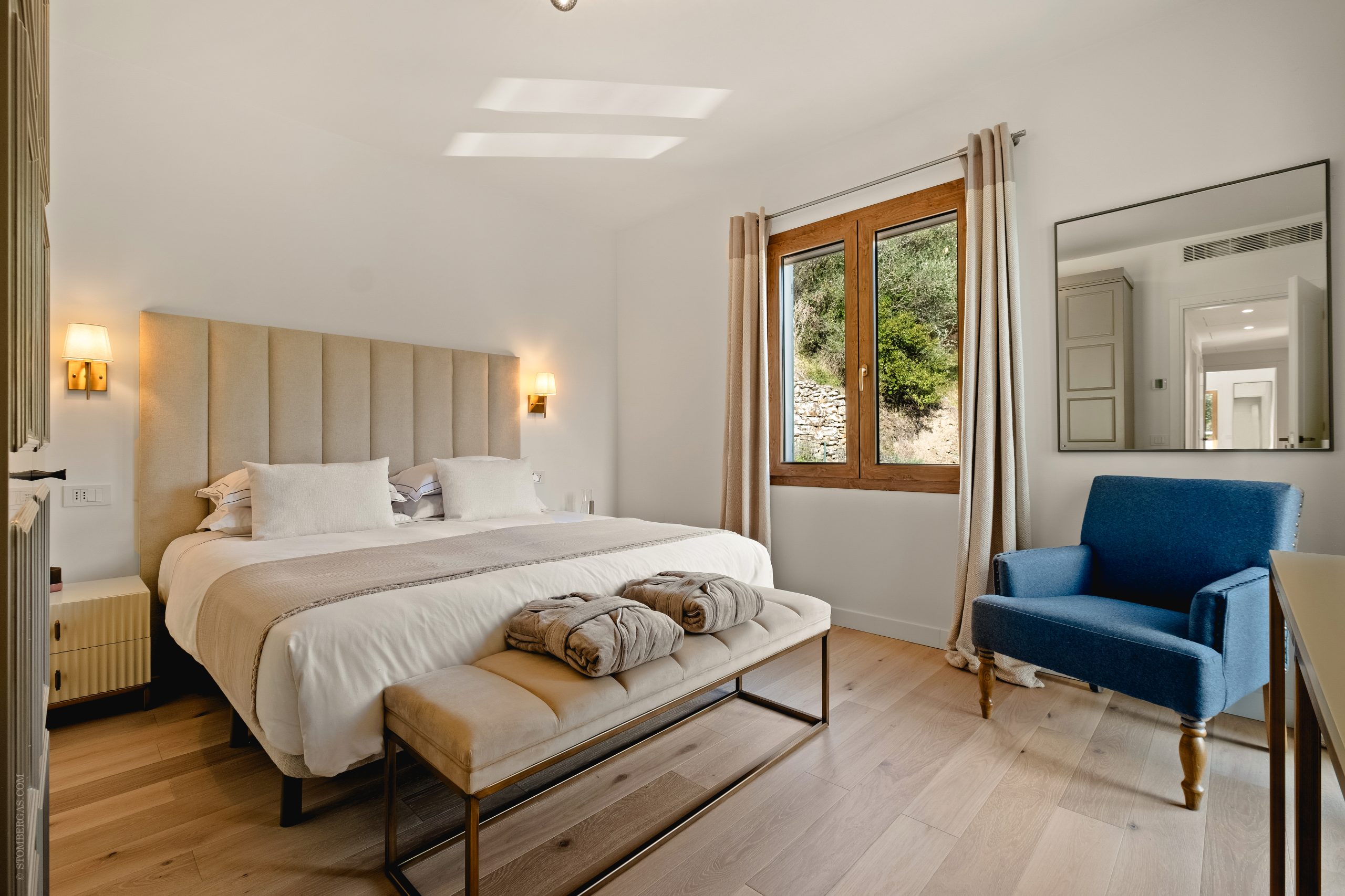 DA_1023_TERRA-ITALIA-IMMOBILIEN_REAL-ESTATE_DOLCEACQUA_VILLA_FOR-SALE_11-scaled