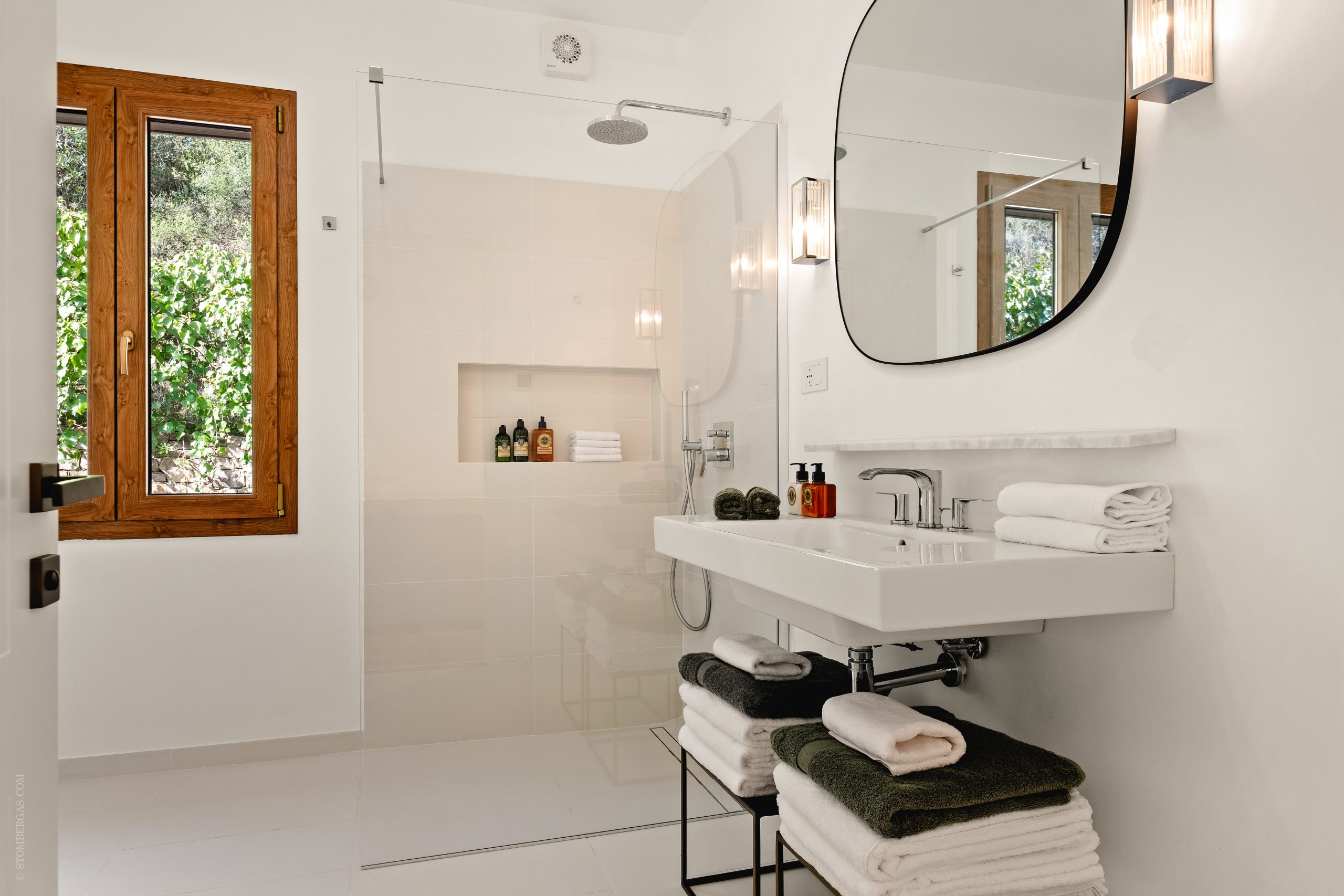 DA_1023_TERRA-ITALIA-IMMOBILIEN_REAL-ESTATE_DOLCEACQUA_VILLA_FOR-SALE_20-scaled