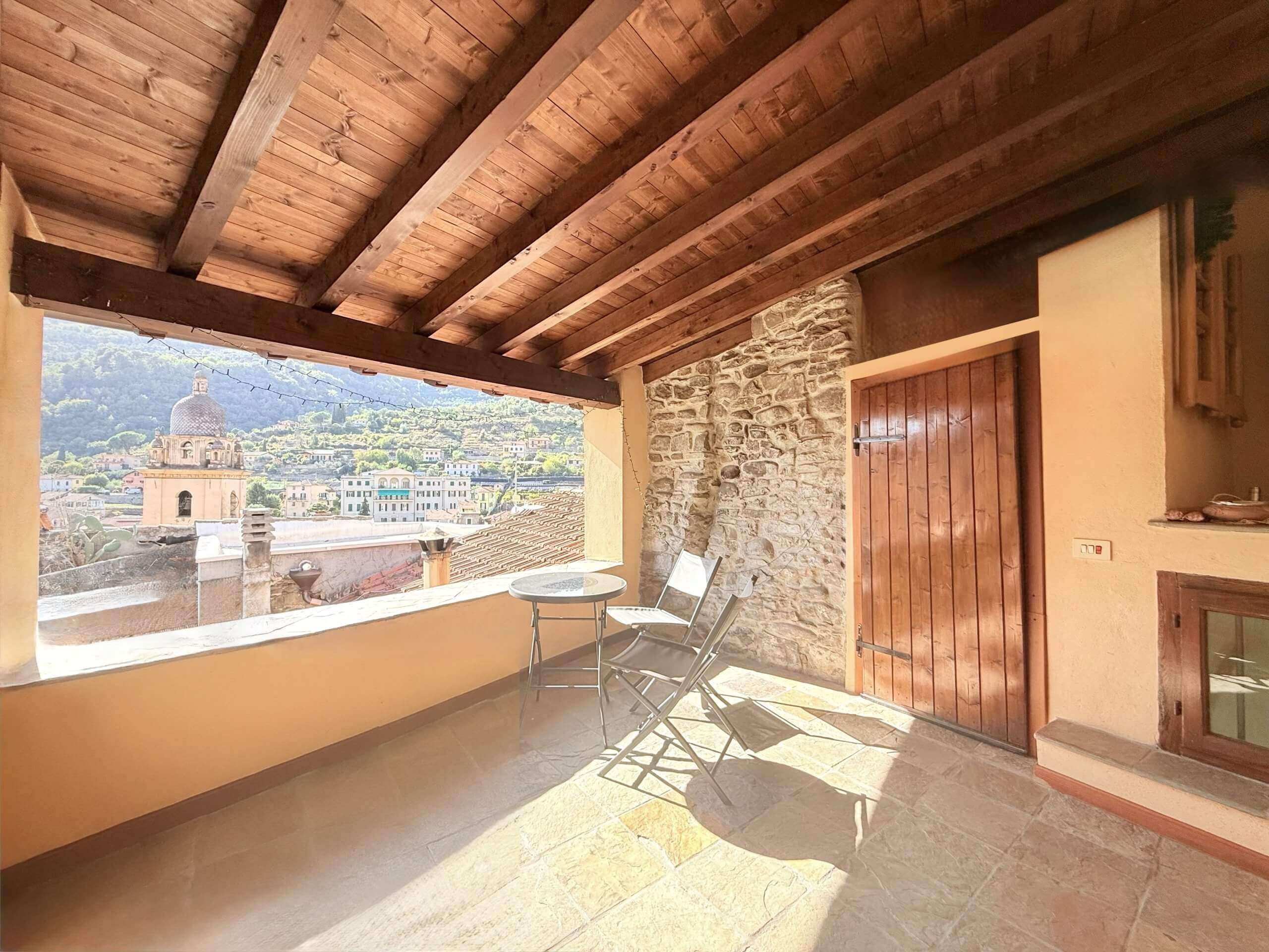 DA_1053_DA_TERRA-ITALIA-IMMOBILIEN_REAL-ESTATE_DOLCEACQUA_VILLAGE-FLAT_FOR-SALE_01-scaled