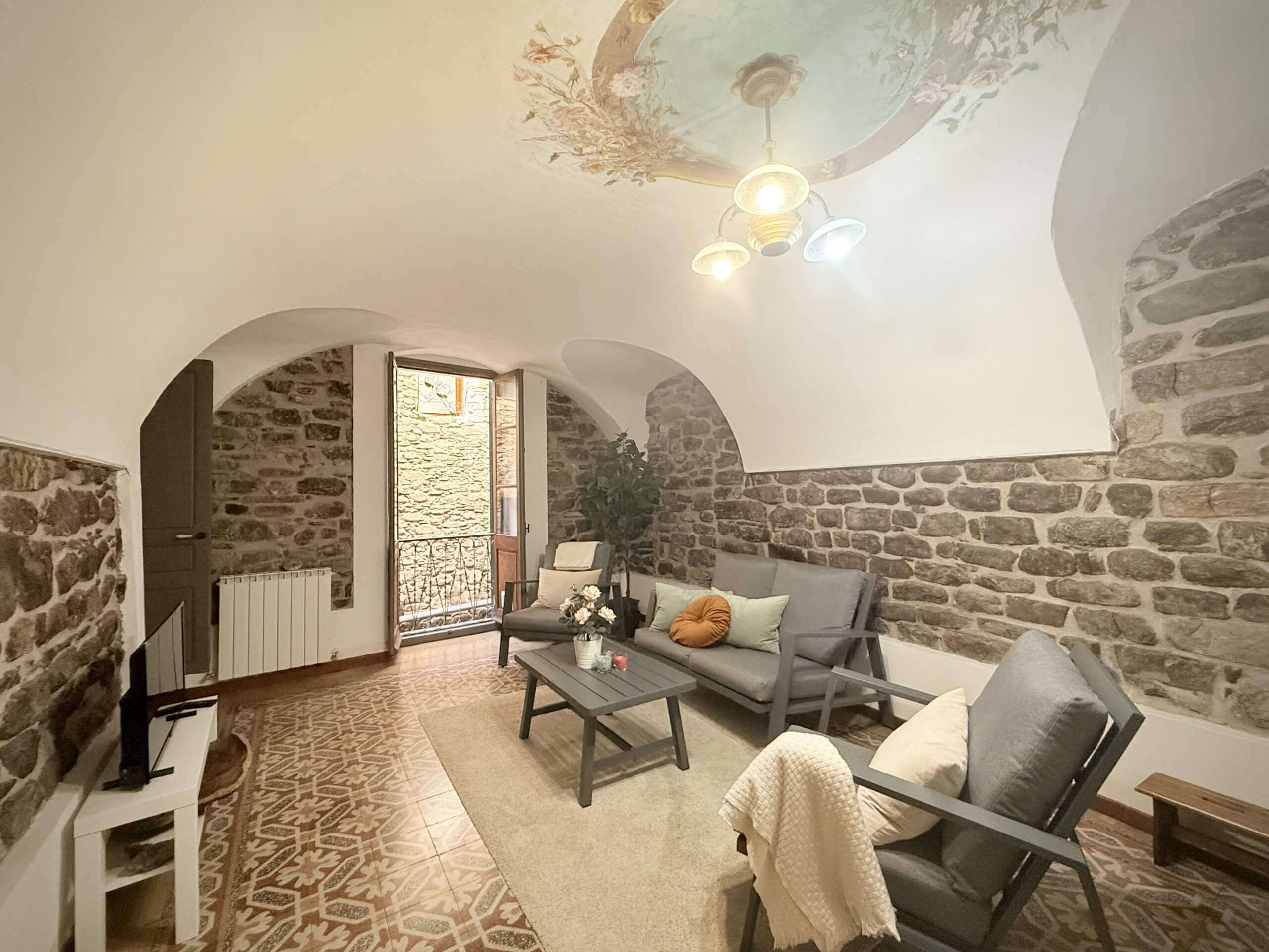 DA_1053_DA_TERRA-ITALIA-IMMOBILIEN_REAL-ESTATE_DOLCEACQUA_VILLAGE-FLAT_FOR-SALE_03-scaled