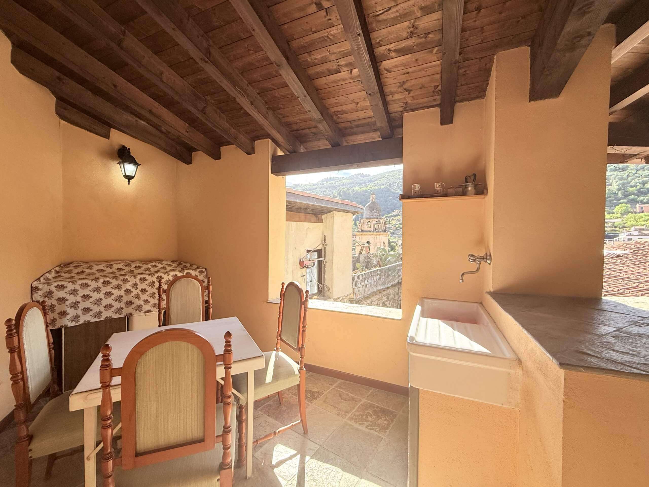 DA_1053_DA_TERRA-ITALIA-IMMOBILIEN_REAL-ESTATE_DOLCEACQUA_VILLAGE-FLAT_FOR-SALE_06-scaled