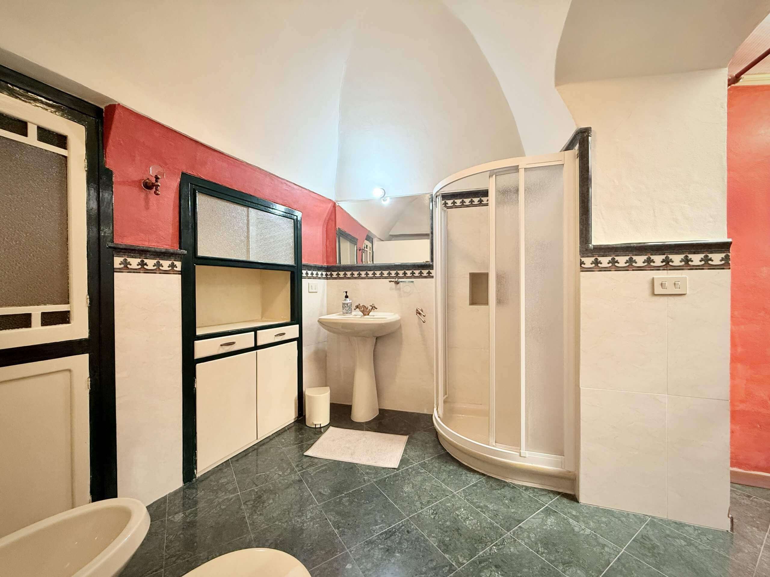 DA_1053_DA_TERRA-ITALIA-IMMOBILIEN_REAL-ESTATE_DOLCEACQUA_VILLAGE-FLAT_FOR-SALE_12-scaled