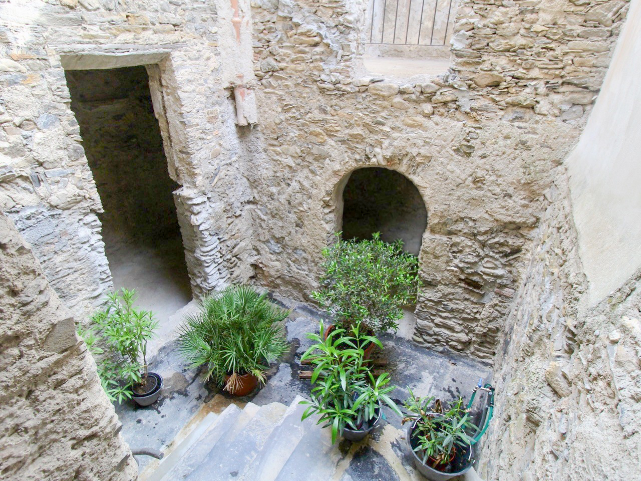 IM904_41-TERRA-ITALIA-IMMOBILIEN_TERRA-ITALIA-IMMOBILIEN_LIGURIEN_PIEVE-DI-TECO_PALAZZO-NOBILE_IMPERIA