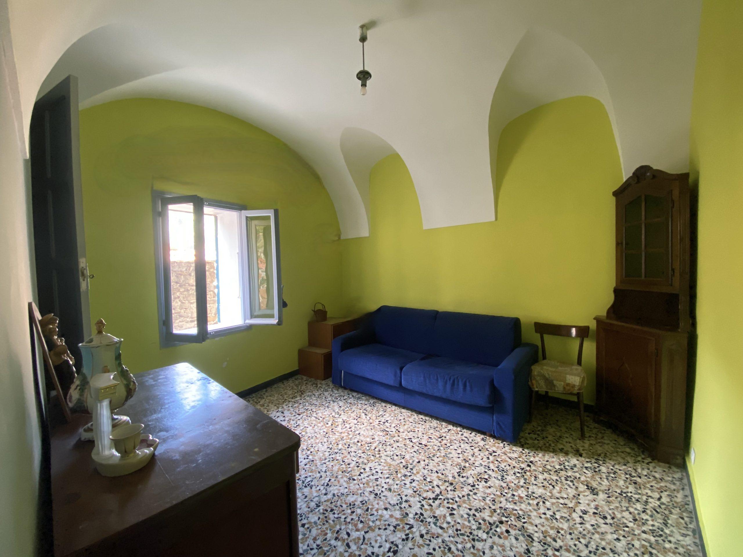 TI_DA_935_06_TERRA-ITALIA-IMMOBILIEN_LIGURIEN_DOLCEACQUA_GRANDE-TERRAZZO_BELLA-VISTA_TOWN-HOUSE-scaled