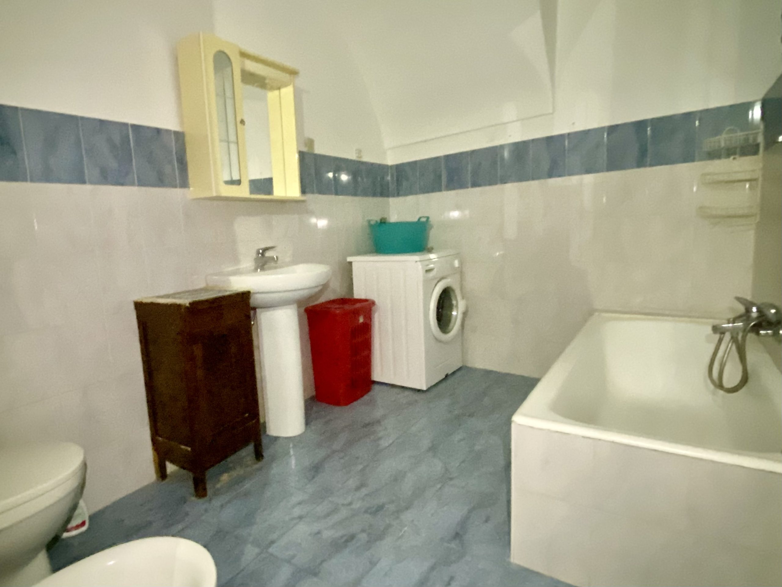 TI_DA_935_10_TERRA-ITALIA-IMMOBILIEN_LIGURIEN_DOLCEACQUA_GRANDE-TERRAZZO_BELLA-VISTA_TOWN-HOUSE-scaled